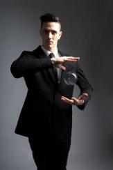 Rob Horsman's Elliptical Circus Juggler and Cabaret Circus Entertainer