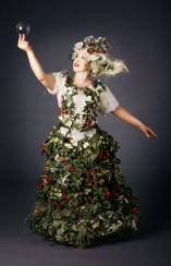 Sorcha's Enchanted Winter - Contact juggler to enhance any Christmas or Winter festival Walkabout entertainer
