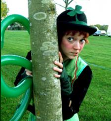 Balloonatic - Walkabout Balloon Modeller Entertainers