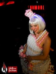 Balloonatic - Walkabout Balloon Modeller Entertainers