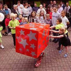 Maynard Flipflap - Man in a box walkabout entertainer